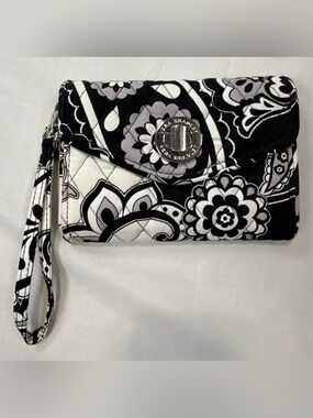 Vera Bradley Black & White Floral Quilted Wristlet